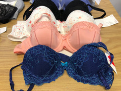 Stock intimo donna vari marchi