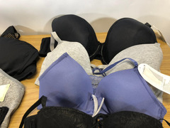 Stock intimo donna vari marchi