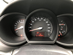 VENDESI KIA RIO ANNO 2014