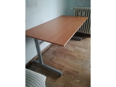 Scrivania in legno