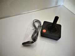 CONSOLE ATARI 2600 JR RAINBOW DEL 1986 NUOVA E RARA