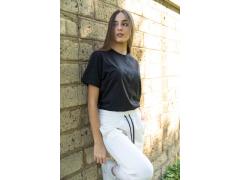 t-shirt nera