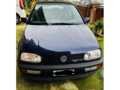 Auto storica: Volkswagen 1E Golf Cabriolet decappottabile