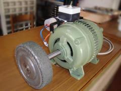 MOTORE ELETTRICO MONOFASE CON TAMPONE