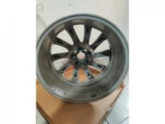1 cerchio in lega silver 17 originali Alfa Romeo Giulietta anno 2017