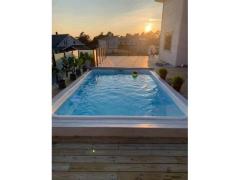 piscina in vetroresina 8,1x3,65x1,5 scale interne direttamente dal produttore