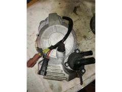 CARTER COPERCHIO STATORE E POMPA ACQUA APRILIA SCARABEO IE LIGHT 125