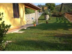 Villetta vista mare con giardino