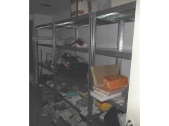 ARREDO NEGOZIO DI ABBIGLIAMENTO