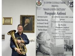 Vitaliano Gallo dirige  l’harmonie municipale P. Aanfossi, Dimanche Le 16 Avril 2023 Cloître des Dom