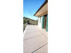 VILLA PANORAMICA CON AMPIO GIARDINO