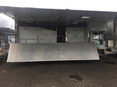 autocarro euro cargo 80.18 negozio auto con pedana idraulica altezza cm da terra 25 modello fiat