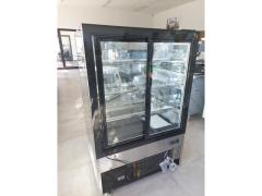 VETRINA REFRIGERATA PER PASTICCERIA