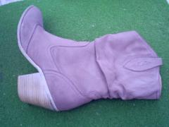 Stivali in vera pelle marrone chiaro da donna  taglia  40 