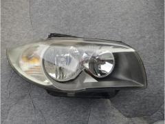 Faro anteriore destro BMW Serie 1 E87 Valeo 89317601 con difetti