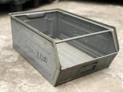 Cassette metalliche a bocca di lupo