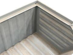Contenitori a bocca di lupo in lamiera
