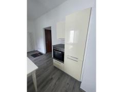 Bilocale ristrutturato a 20 minuti di metro da Loreto.