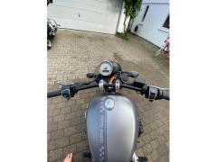 Moto Guzzi V9 Bobber