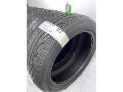 PIRELLI SOTTOZERO 225 45 18 RFT