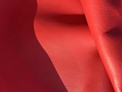 Pelle di vitello nappa anilina rosso