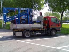 TRASPORTI CON CAMION 4 ASSI P.ta 140/160 ql. CON GRU A MILANO