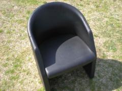 Poltroncina pelle nera