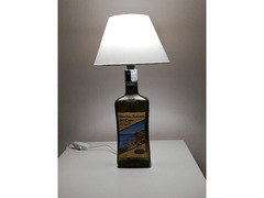 Lampade costruite con bottiglia