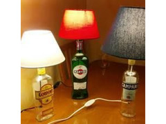Lampade costruite con bottiglia