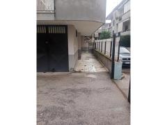 Affittasi posti moto coperti in cortile chiuso