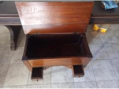 Mobiletto a ribalta in legno