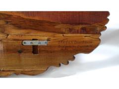 Pannello, scultura in legno con corna di cervo, realizzato a mano in noce, unico