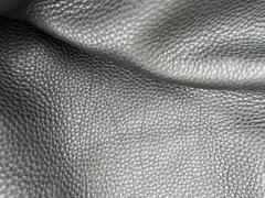 Pelle di vitello anilina bottalata colore nero – Sp. 2,2