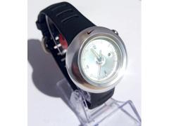 NIKE OREGON WA0021-001 orologio analogico unisex Donna Ragazzo