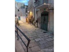 Locale di 60mq in centro a Palo del Colle