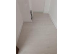 Posa pavimenti in laminato