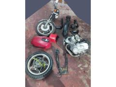Pezzi per Suzuki GS 500 anno 1978