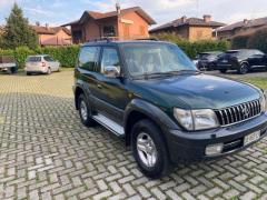 TOYOTA LAND CRUISER