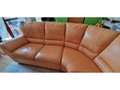 Divano angolare in pelle