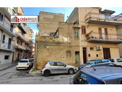 Casa indipendente angolare a Bagheria
