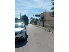 Mondragone In ottimo contesto cielo terra a rustico con ampio terreno circostante