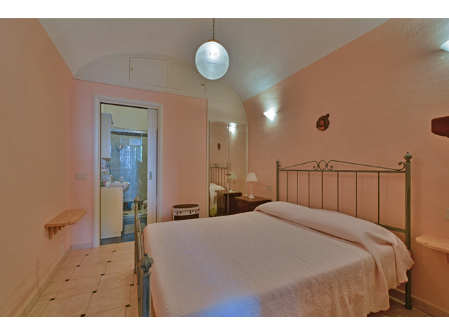 LOANO FRONTE MARE L'AGENZIA RETECASA VENDE TRILOCALE FRONTE MARE - 4/10