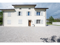 Villa Bifamiliare con giardino 5000 mq a Fidenza