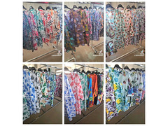 Stock abbigliamento moda mare