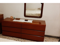 Vendita mobili da soggiorno e camera da letto in legno liscio e lucido