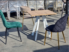 Sedie in polipropilene  da bar,  base tavolo