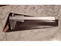 Calibro  vintage Marca Panter con astuccio protettivo in pelle