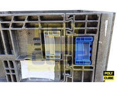 Cassoni in plastica bins usati