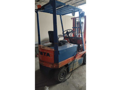 Muletto elettrico Toyota
