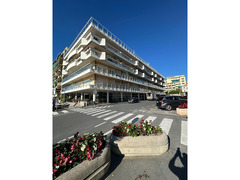 LOANO CENTRO L'AGENZIA RETECASA VENDE STUPENDO APPARTAMENTO CON VISTA MARE